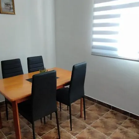 Andela Apartman Starigrad-Paklenica
