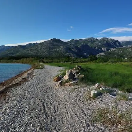 Andela Lägenhet