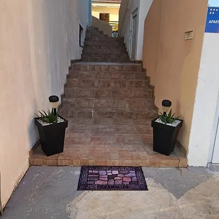 Andela Apartment *